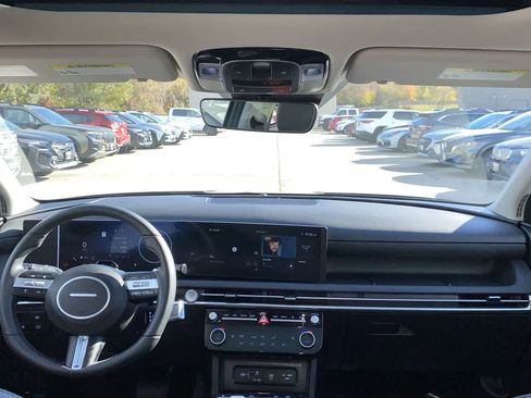 Used 2025 Hyundai Tucson SEL image 13