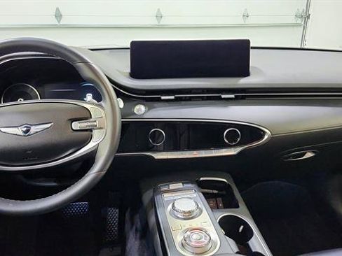 Used 2025 Genesis GV70 2.5T AWD/4WD image 23