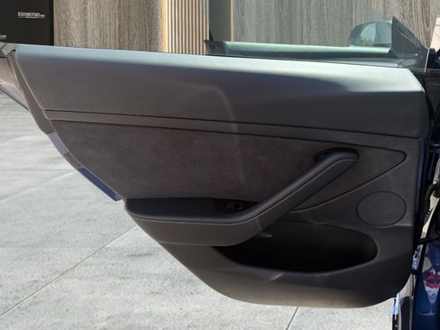 Used 2021 Tesla Model 3 Standard Range Plus RWD image 32