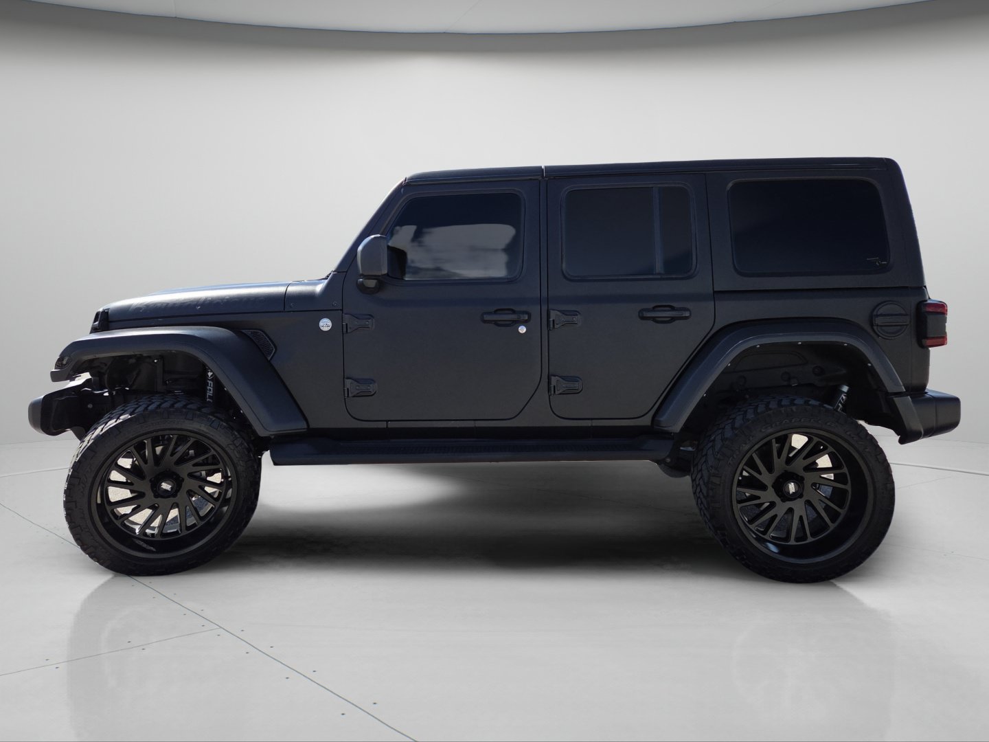 Used 2024 Jeep Wrangler Unlimited Sahara w/ Technology Group AWD/4WD image 21