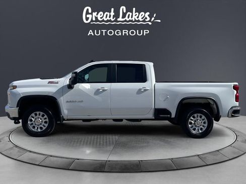 Used 2023 Chevrolet Silverado 2500 LT image 2