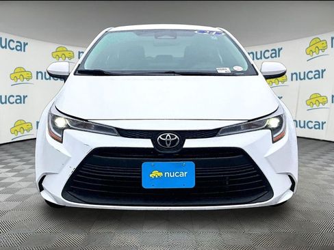 Used 2024 Toyota Corolla LE FWD image 2