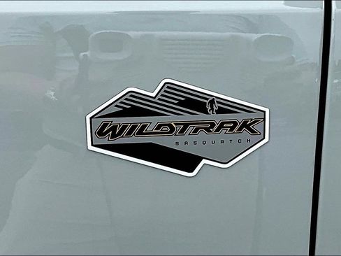 Used 2022 Ford Bronco Wildtrak AWD/4WD image 26