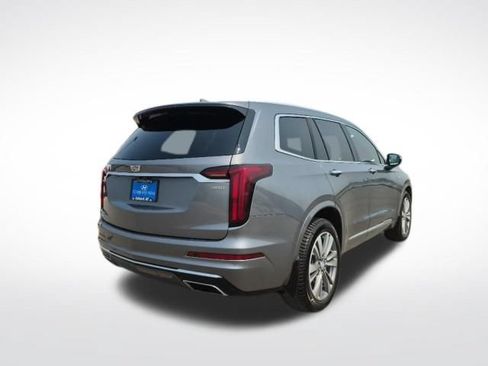 Used 2022 Cadillac XT6 Premium Luxury w/ Technology Package AWD/4WD image 5
