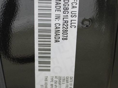 Used 2020 Dodge Grand Caravan SE FWD image 27