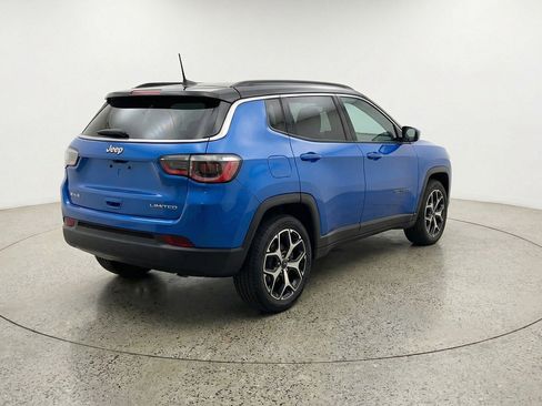 Used 2025 Jeep Compass Limited AWD/4WD image 9