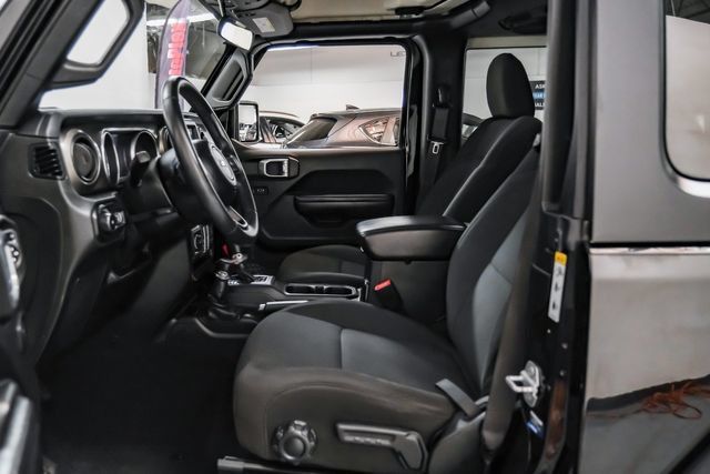 Used 2018 Jeep Wrangler Sport AWD/4WD image 4