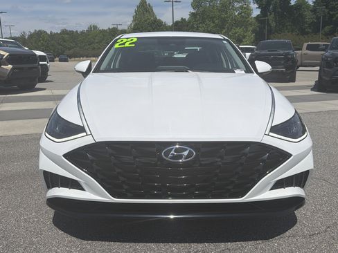 Used 2022 Hyundai Sonata SEL FWD image 2