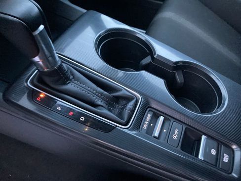 Used 2022 Honda Civic Sport image 28