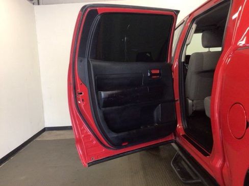 Used 2012 Toyota Tundra 4x4 CrewMax w/ Tow Pkg image 16