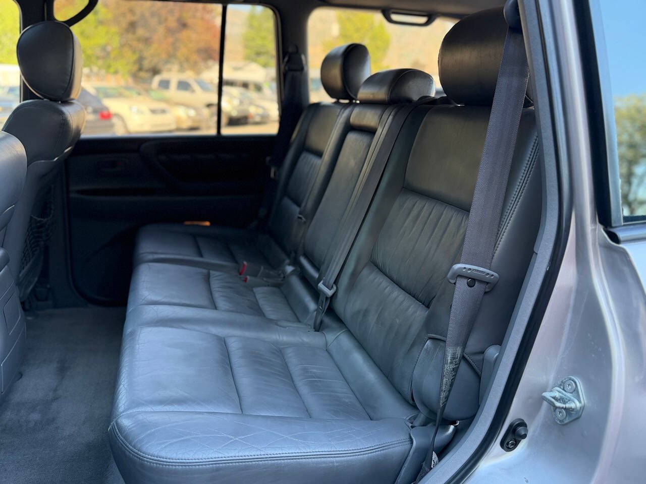 Used 1999 Toyota Land Cruiser w/ Leather Trim Pkg AWD/4WD image 40