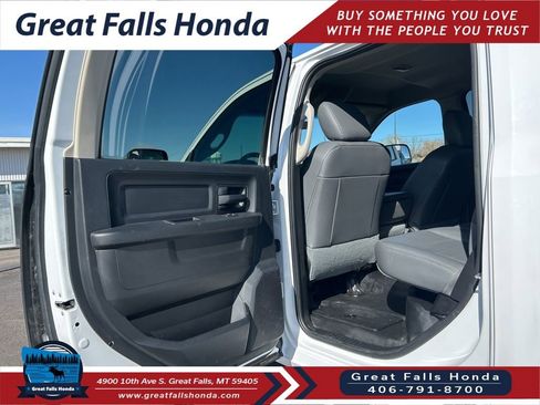 Used 2015 RAM 2500 Tradesman image 17