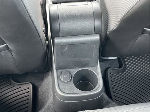 Used 2018 Volkswagen Beetle 2.0T S w/ Style & Comfort Package For S image 16