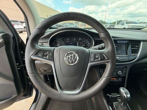 Used 2022 Buick Encore Preferred w/ Safety Package FWD image 21