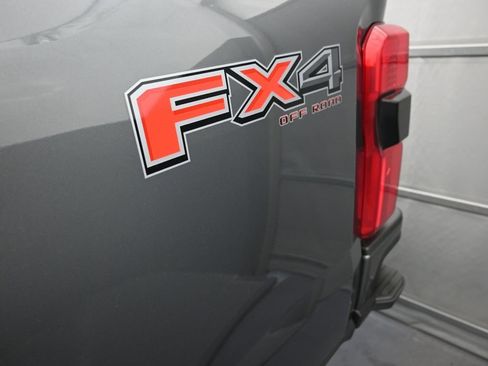 Certified 2023 Ford F250 Platinum image 2