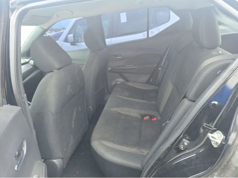 Used 2020 Nissan Kicks SV FWD image 11