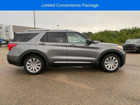 Used 2023 Ford Explorer Limited w/ Limited Technology Package AWD/4WD image 7