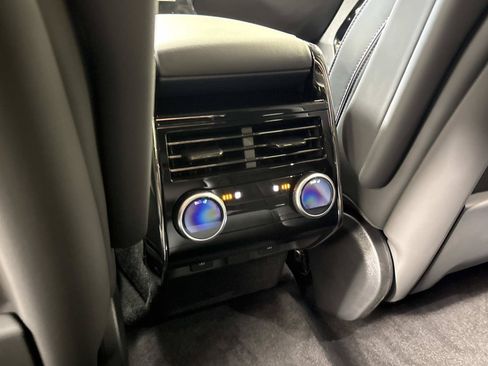 New 2026 Land Rover Range Rover Sport SE AWD/4WD image 12