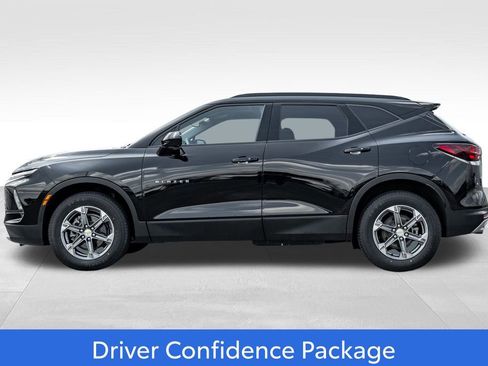 Used 2023 Chevrolet Blazer LT w/ Convenience Package AWD/4WD image 4
