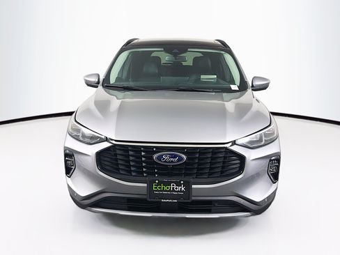 Used 2023 Ford Escape Platinum w/ Premium Technology Package FWD image 2