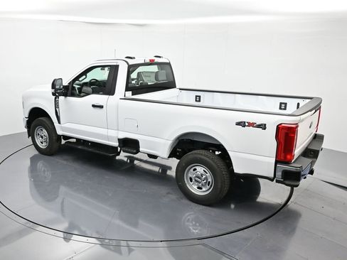 New 2026 Ford F250 XL w/ XL Chrome Package image 30