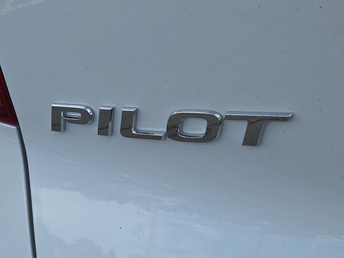 Used 2022 Honda Pilot EX-L image 30