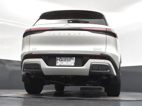 Used 2025 INFINITI QX60 Sensory w/ Vision Package AWD/4WD image 44
