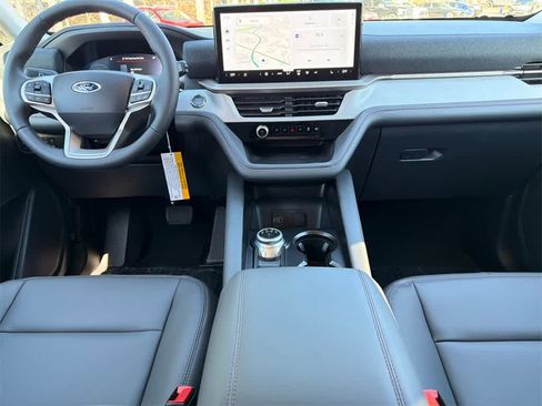 New 2026 Ford Explorer Active w/ Active Comfort Package image 19