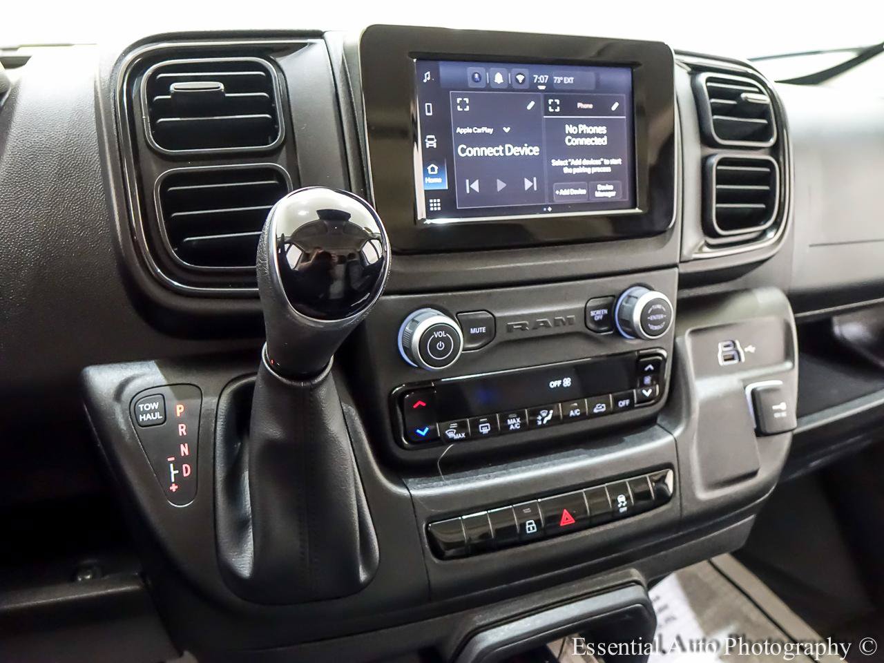 Used 2025 RAM ProMaster 2500 w/ Convenience Group FWD image 11