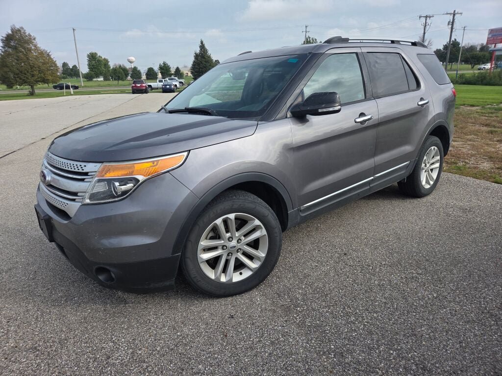 Used 2013 Ford Explorer XLT AWD/4WD image 1