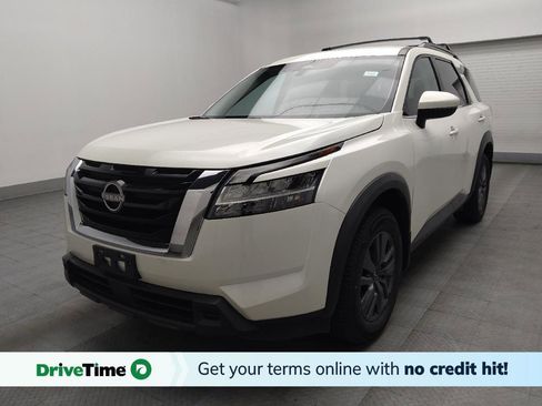 Used 2022 Nissan Pathfinder SV FWD image 1