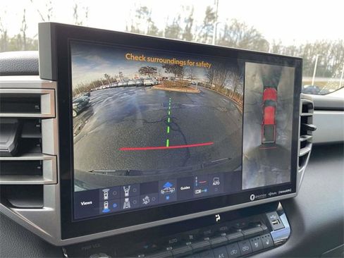 Used 2023 Toyota Tundra Limited image 28