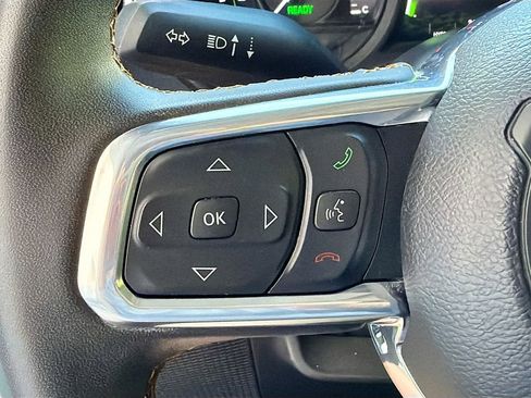 Used 2024 Jeep Wrangler Unlimited Sahara w/ Technology Group AWD/4WD image 18