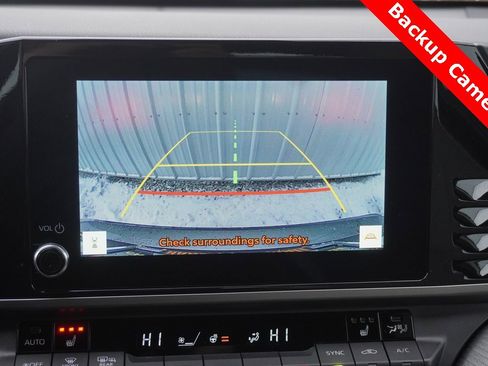 Used 2025 Toyota Camry SE image 20