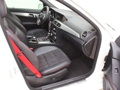 Used 2013 Mercedes-Benz C 250 Sedan image 37