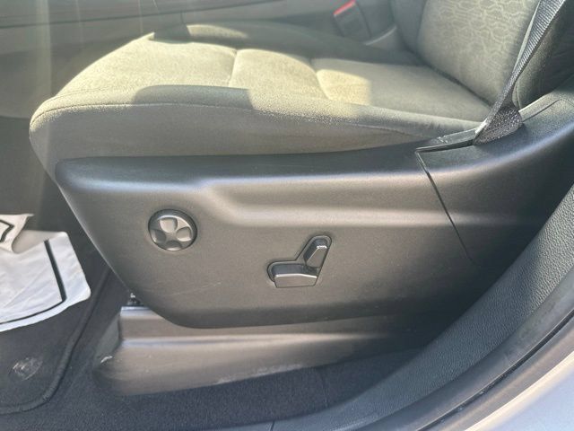 Used 2025 Dodge Durango GT AWD/4WD image 17