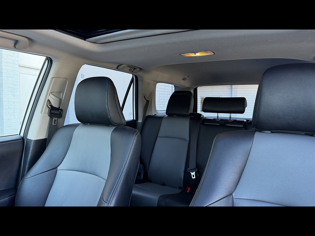 Certified 2020 Toyota 4Runner SR5 Premium w/ Moonroof Package AWD/4WD image 23