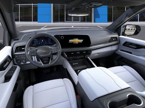 New 2026 Chevrolet Tahoe Premier w/ Sun And Tow Package AWD/4WD image 15