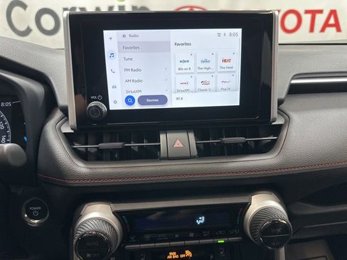 Used 2025 Toyota RAV4 SE image 26