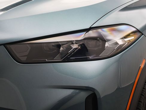 Used 2024 BMW X5 xDrive40i w/ Parking Assistance Package image 30