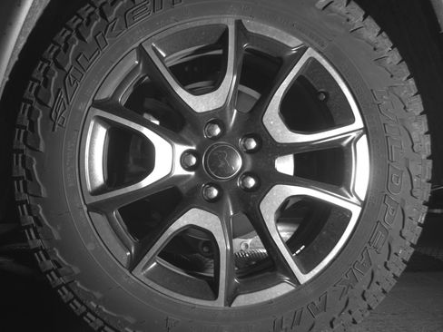 Used 2025 Jeep Compass Trailhawk w/ Trailer Tow Group AWD/4WD image 14