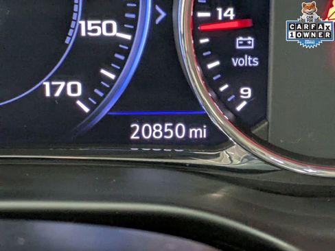 Used 2023 GMC Acadia Denali w/ Denali Ultimate Package image 16