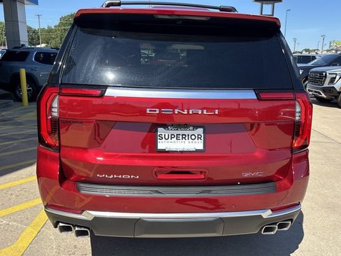 New 2026 GMC Yukon Denali w/ Denali Reserve Package AWD/4WD image 4