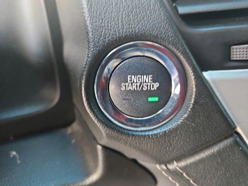 Used 2019 GMC Yukon Denali image 16