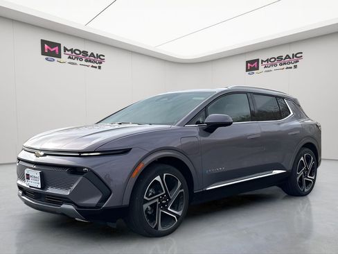 New 2026 Chevrolet Equinox EV LT w/ Convenience Package II image 3