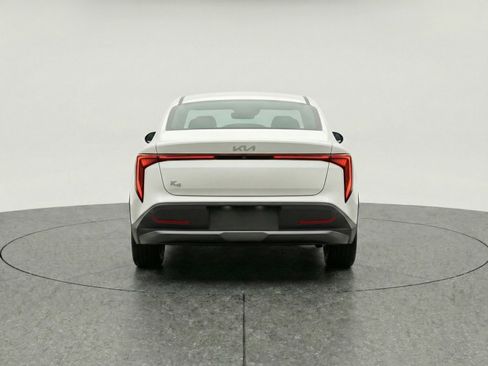 Used 2025 Kia K4 LXS image 7