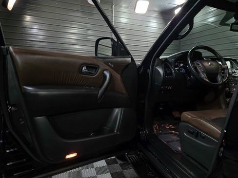 Used 2020 Nissan Armada Platinum w/ Platinum Reserve Package image 40