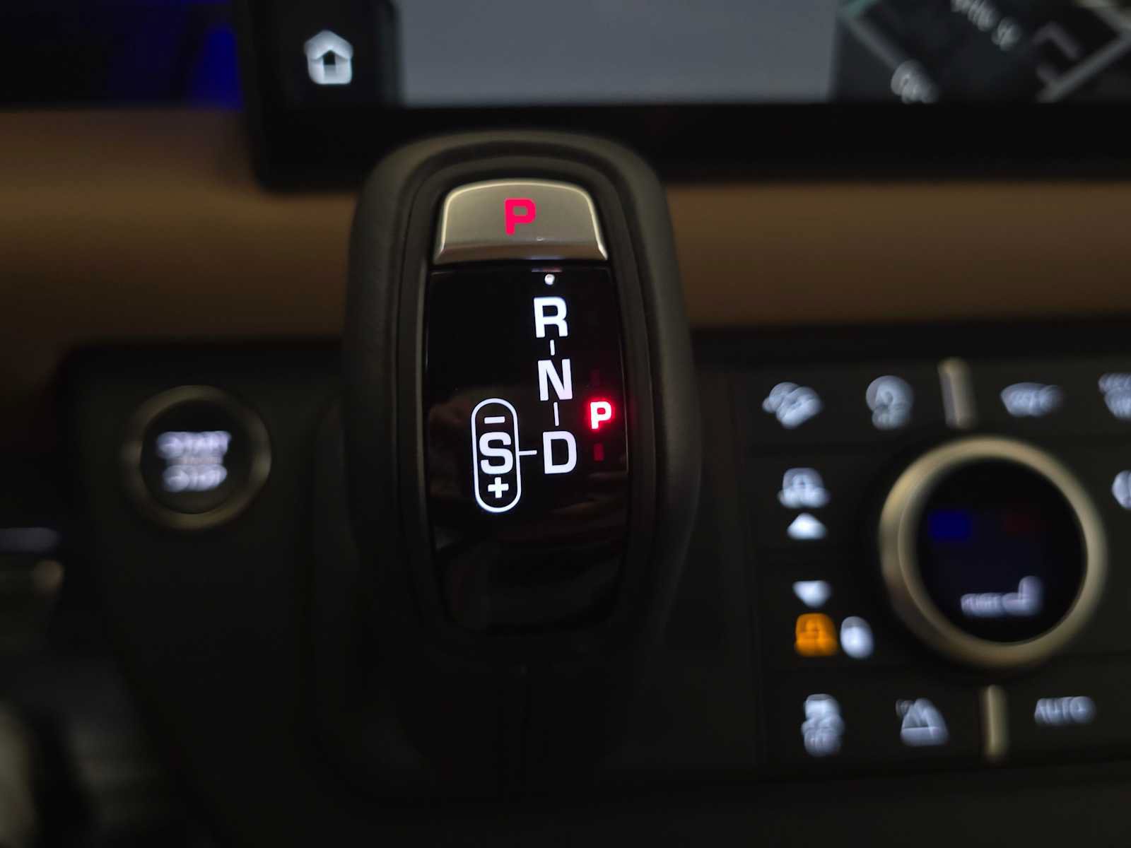 New 2025 Land Rover Defender 130 X AWD/4WD image 34