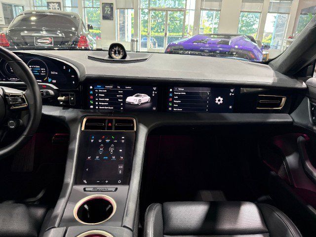 Used 2020 Porsche Taycan Turbo S AWD/4WD image 23