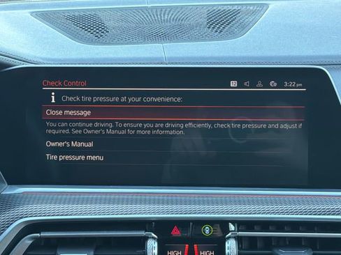 Used 2021 BMW X5 M50i image 17